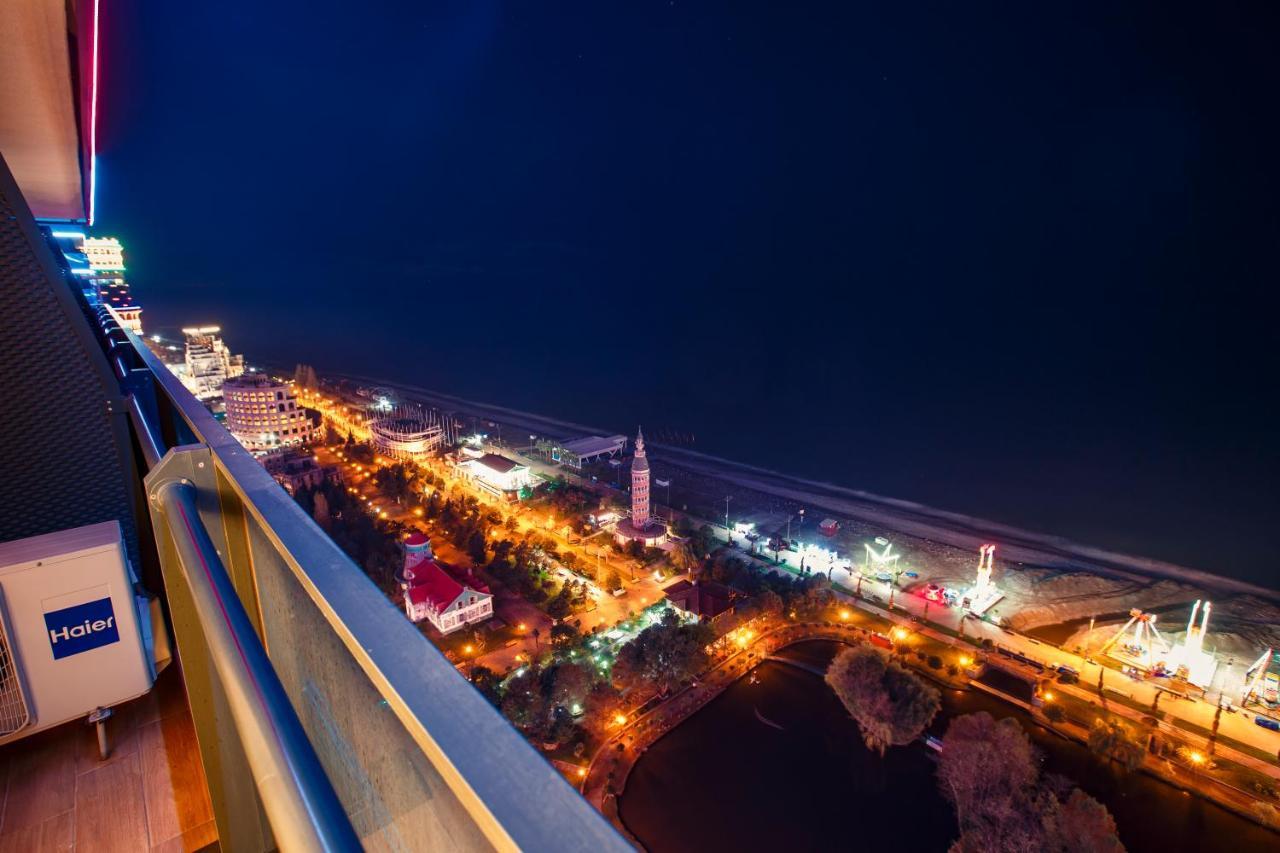 Orbi City Luxury Suite Батумі Екстер'єр фото
